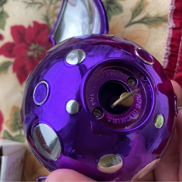 NIB Musical Shiny Purple Pop-open Snowman Ornament - Picture 5 of 6